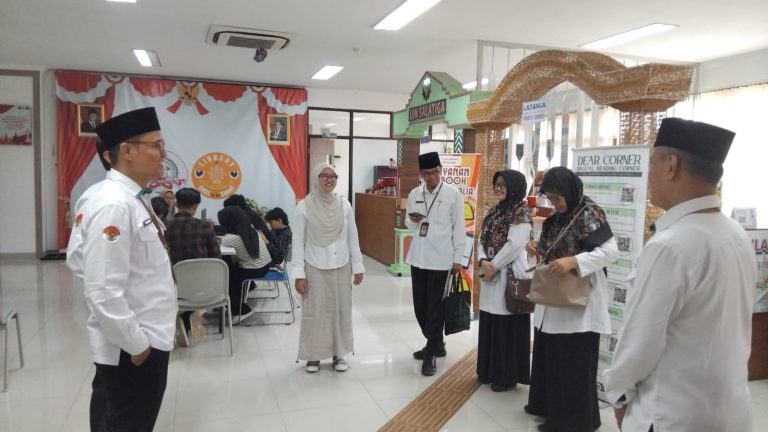 Perkuat Kolaborasi Pendidikan, MAN Purworejo Kunjungi Perpustakaan UIN Salatiga