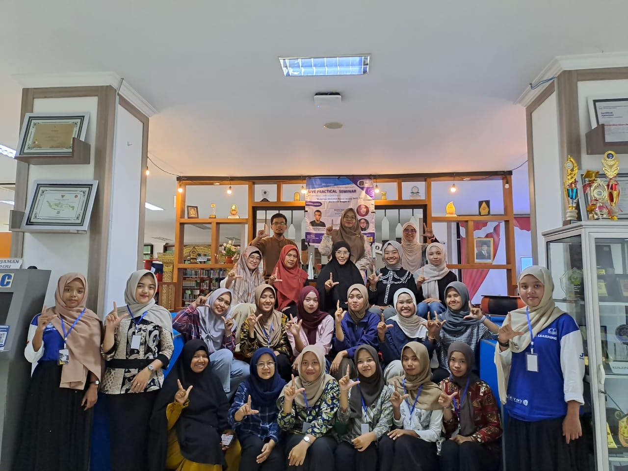 Penguatan Literasi Digital Berbasis AI: Perpustakaan UIN Salatiga Gelar Seminar dan Teken MoU Kolaboratif
